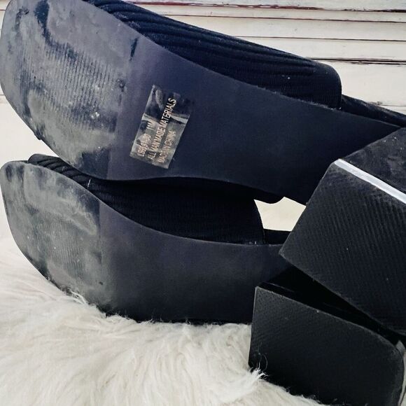 Diba True Black Ribbed Band Sandal with Block Heel Comfort Sandals - Size 11 - Picture 6 of 7